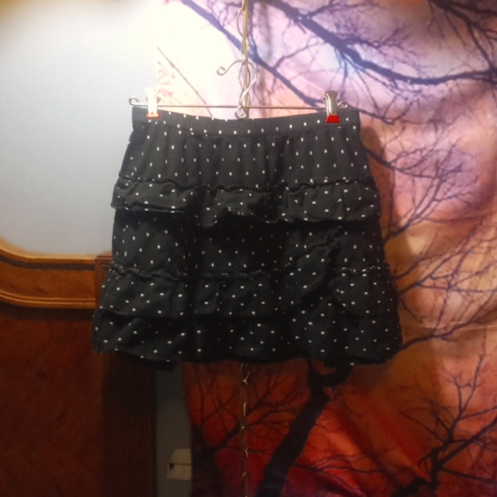 Layered polka dot short skirt
